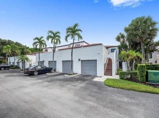 2+1 Condo — 6614 Villa Sonrisa Drive #123, Boca Raton, 33433