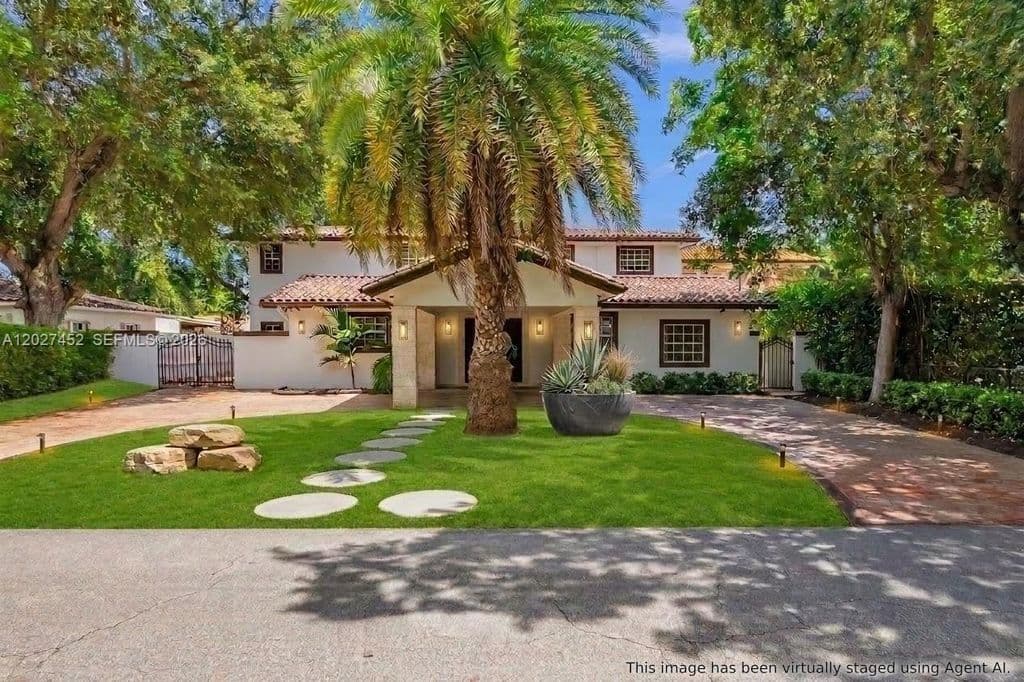 5+1 Müstakil ev — 6284 SW 26th St
