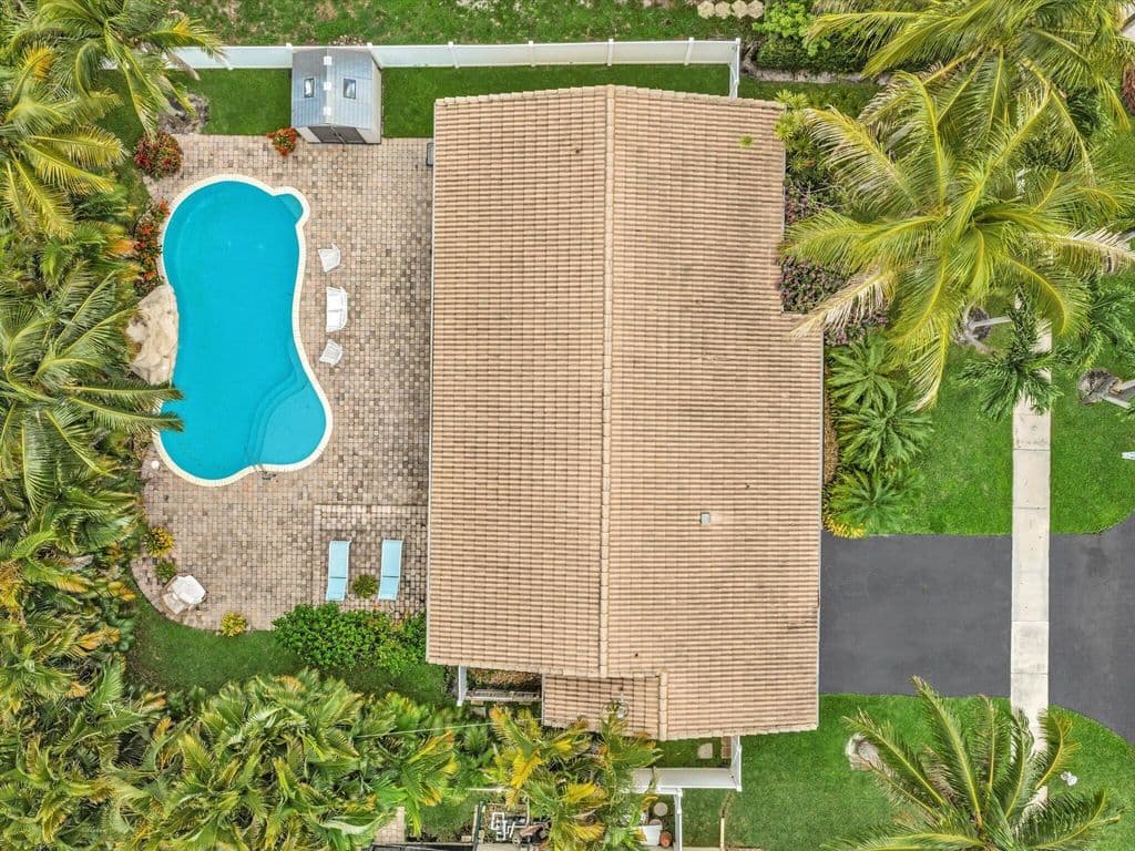 4-bedroom Single-Family Home — 11 FOREST HILLS Lane