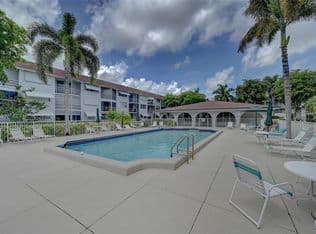 1+1 Condo — 1040 SE 4th Ave APT 128, Deerfield Beach, 33441
