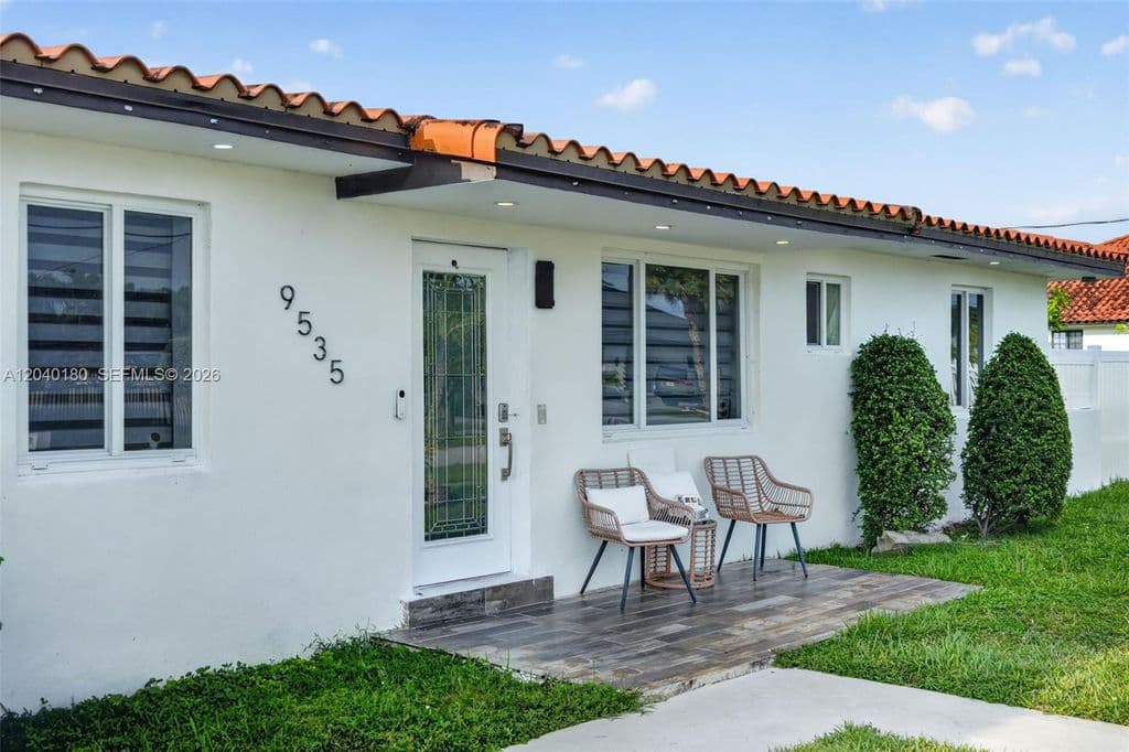3+1 Müstakil ev — 9535 SW 42nd St