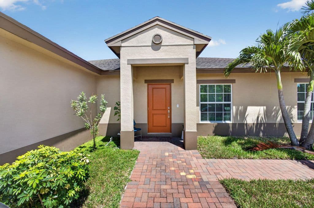3-bedroom Single-Family Home — 1016 CHERYL Road