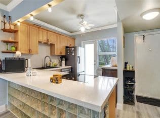 1+1 Condo — 3181 S Ocean Dr APT 107, Hallandale Beach, 33009