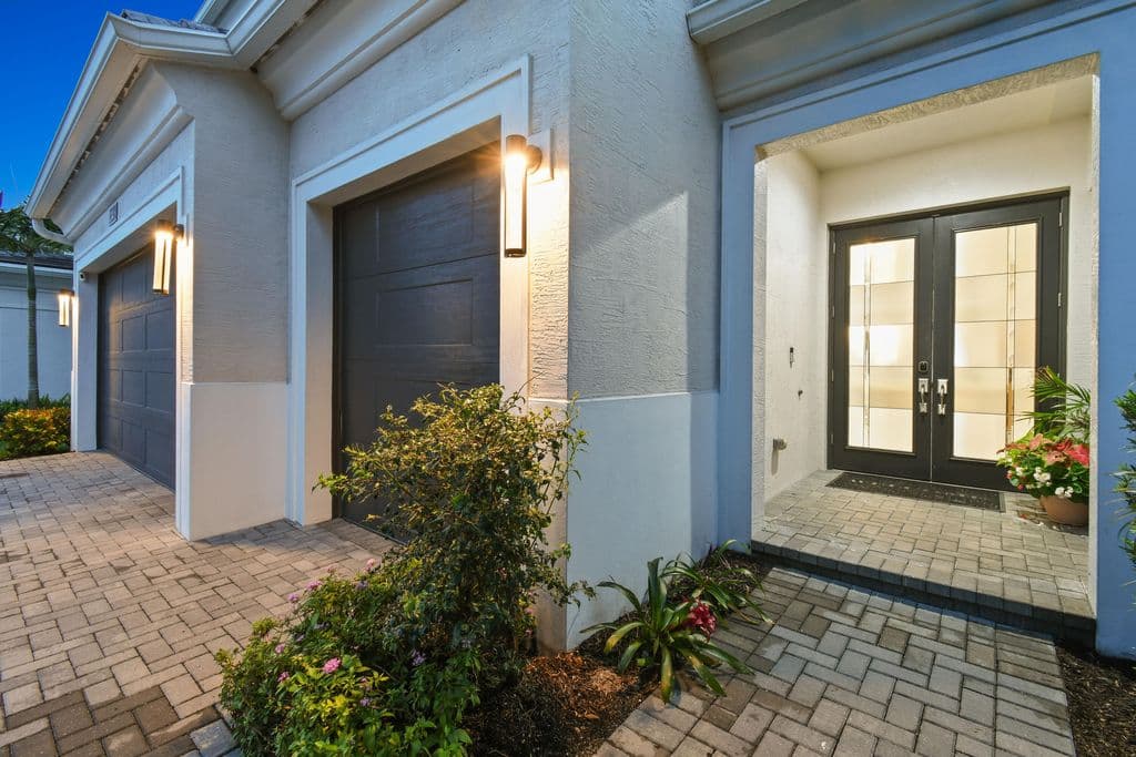 4+1 Müstakil ev — 13418 Artisan Circle