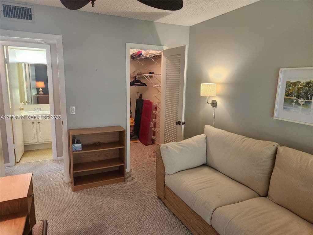 2+1 Condo — 524 Tilford #524-X