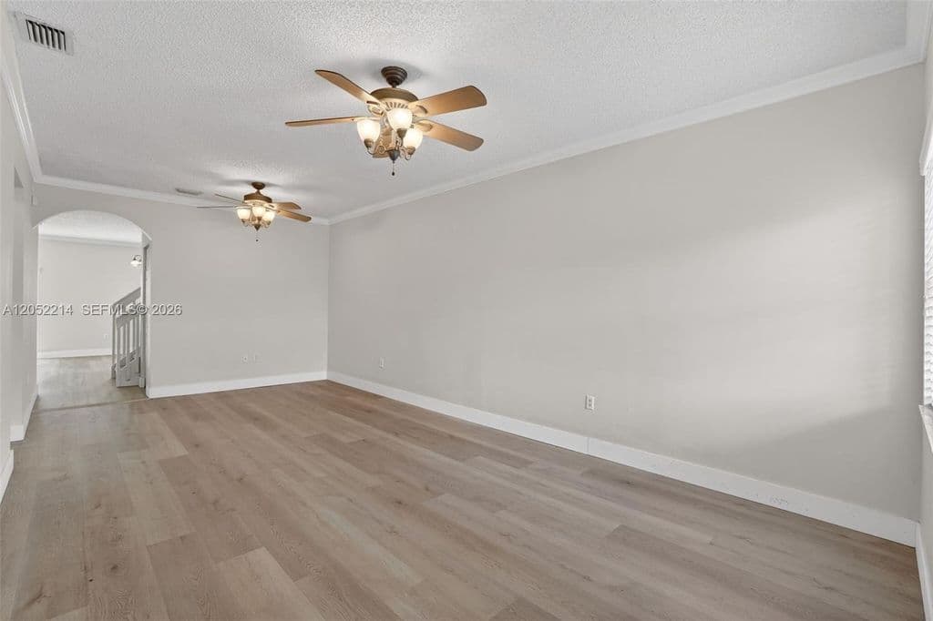 4-bedroom Property — 2209 SE 24th Pl #2209
