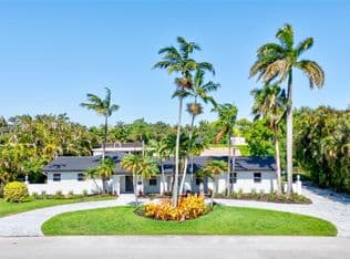 4+1 Müstakil ev — 14675 SW 78th Ave, Palmetto Bay, 33158