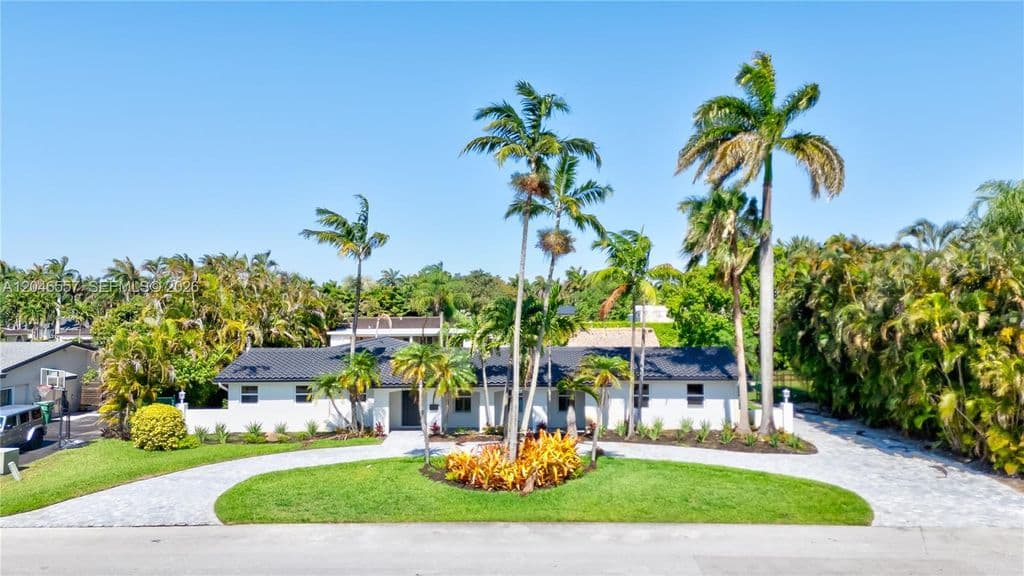 4+1 Müstakil ev — 14675 SW 78th Ave