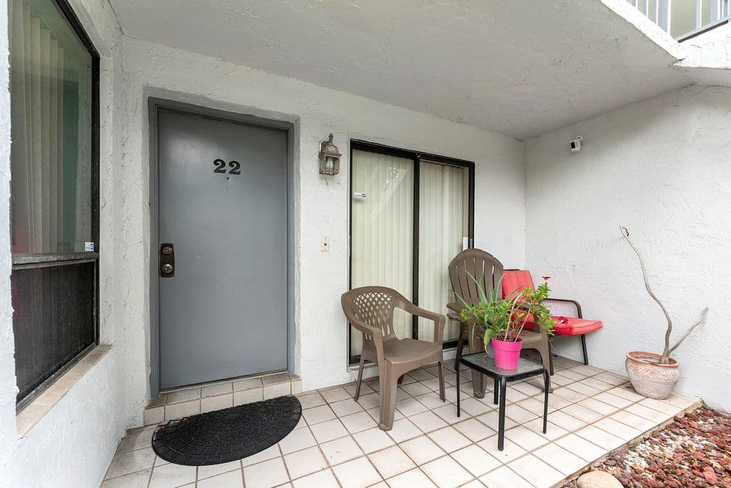 2-bedroom Condo — 105 Tropic Isle Drive Apt 22d