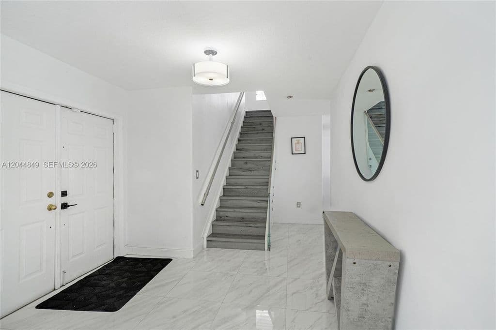 4+1 Müstakil ev — 16546 SW 103rd Ln