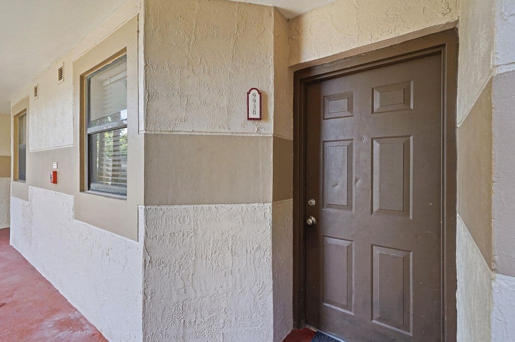 2+1 Condo — 9938 NOB HILL Lane #9938