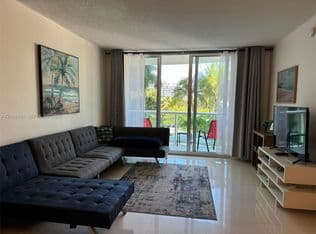 1+1 Condo — 3901 S Ocean Dr APT 3U, Hollywood, 33019