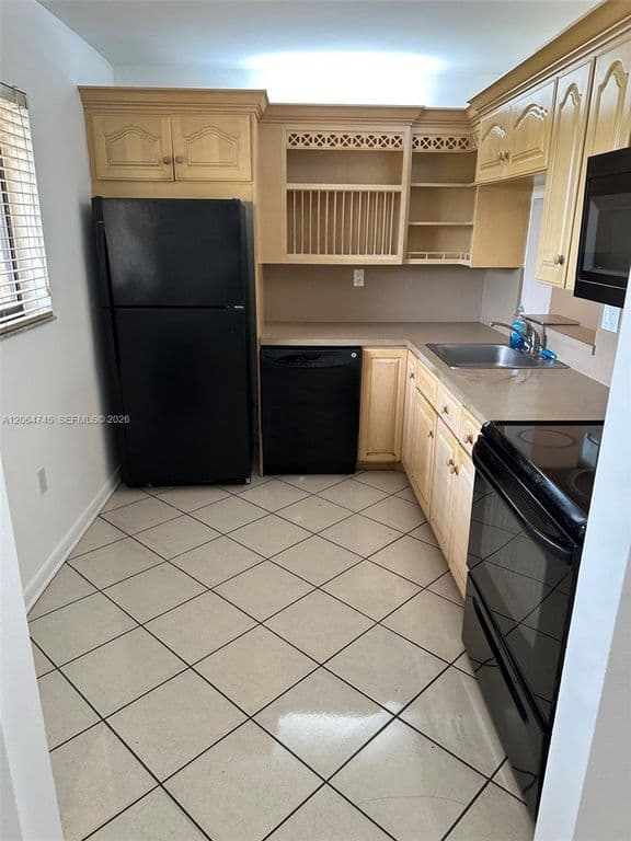 2+1 Condo — 8415 SW 107th Ave APT 303W