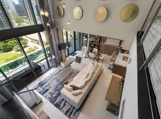 2-bedroom Condo — 200 Biscayne Blvd Unit 1407, Miami, 33131