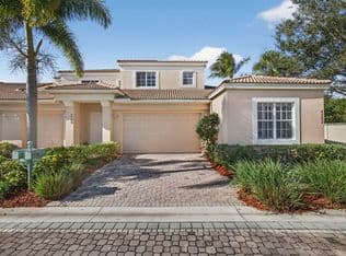 3+1 Townhouse — 4502 Hickory Drive, Palm Beach Gardens, 33418