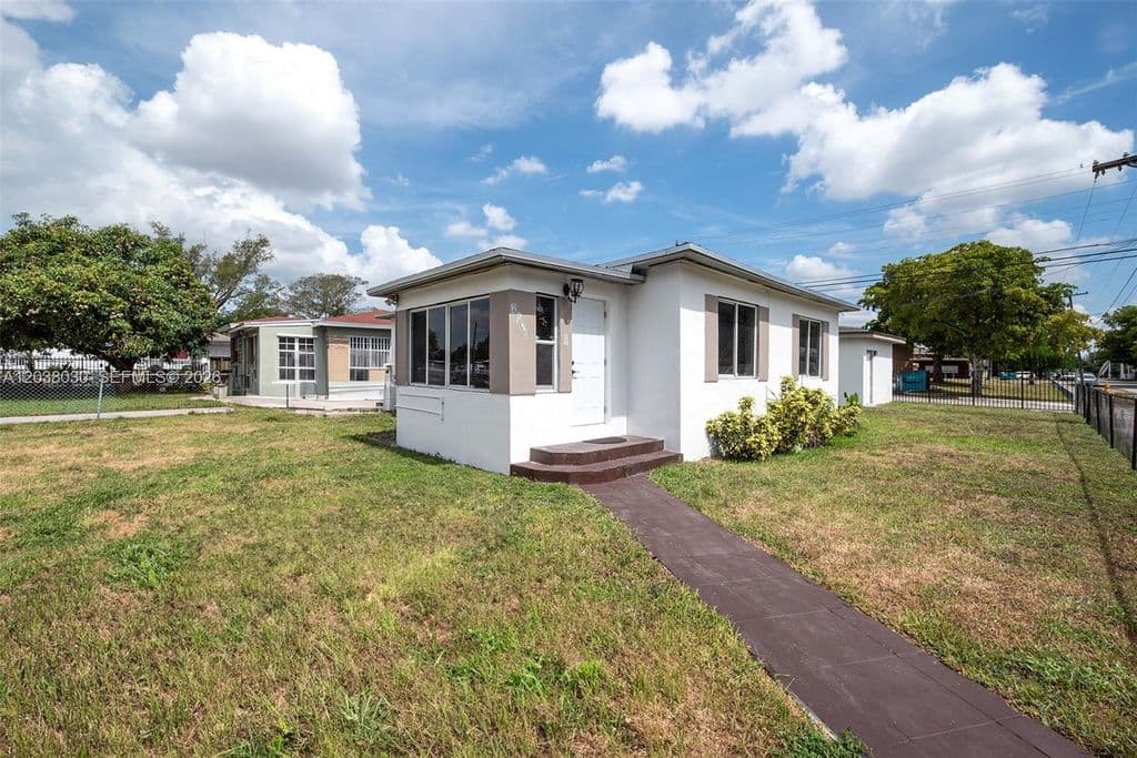 3-bedroom Single-Family Home — 2501 NW 55th Ter
