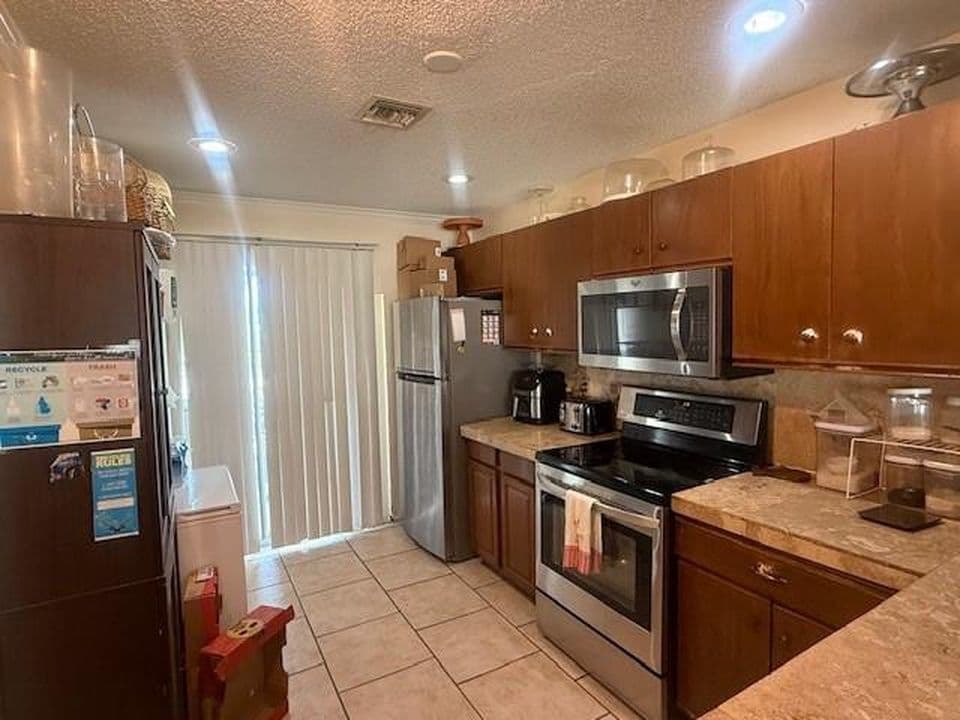 2-bedroom Property — 795 Crystal Lake Drive #795