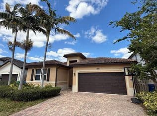 4-bedroom Single-Family Home — 12071 SW 253rd St, Homestead, 33032