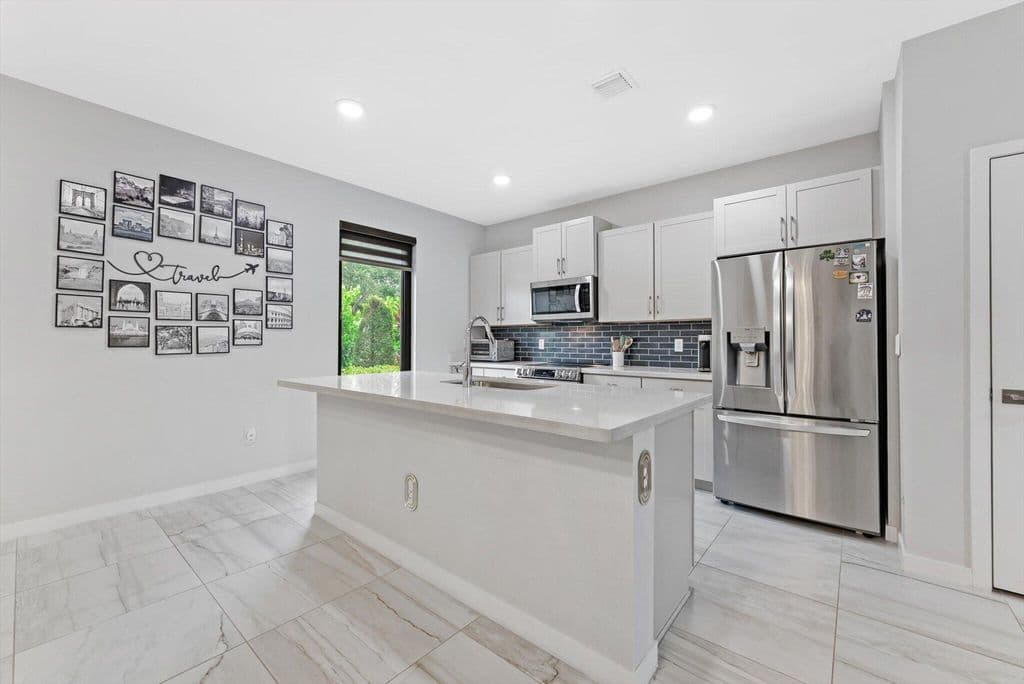 3-bedroom Property — 405 NW 17th Street