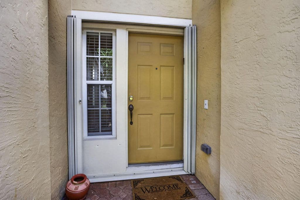 3-bedroom Single-Family Home — 2221 SOUNDINGS Court