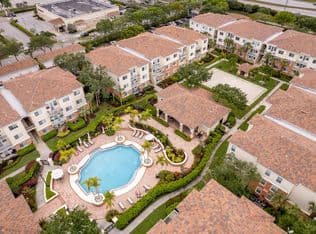 3-bedroom Condo — 9857 Baywinds Drive #9112, West Palm Beach, 33411