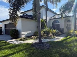 4+1 Müstakil ev — 1920 NW 182nd Ter, Pembroke Pines, 33029