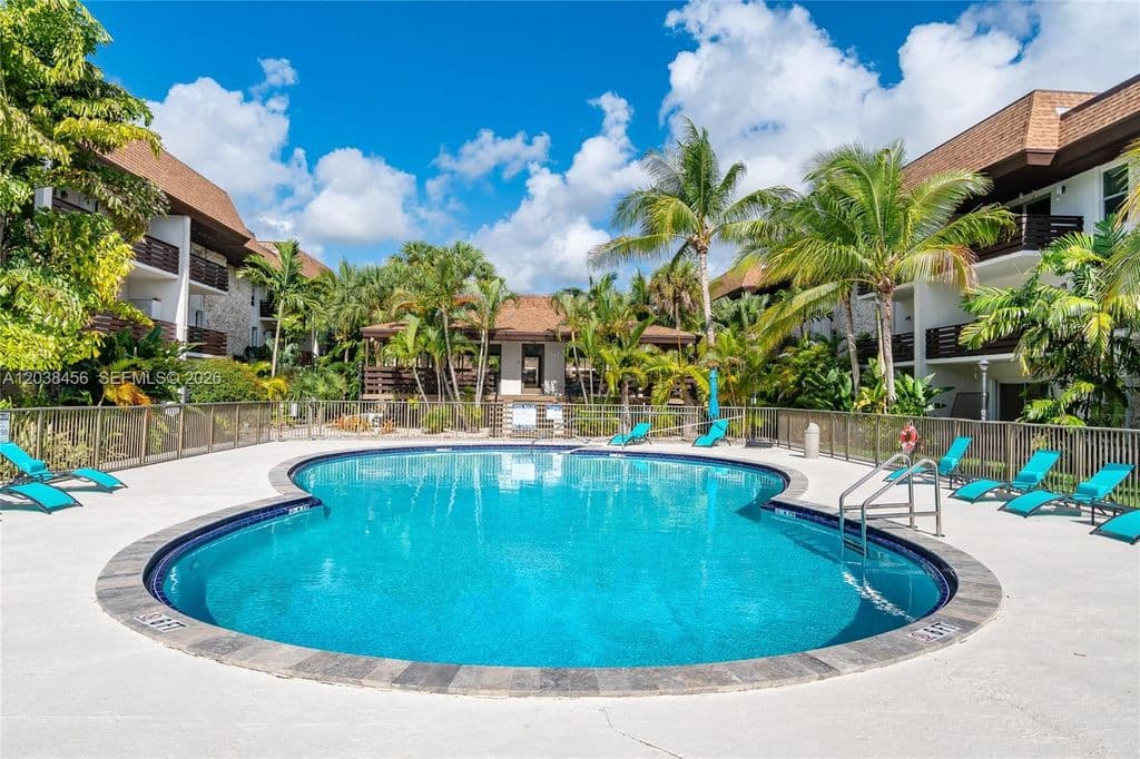 2+1 Condo — 7483 SW 82nd St APT A206