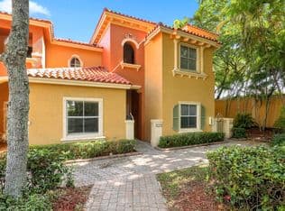 3-bedroom Townhouse — 2107 Anchor Court, Fort Lauderdale, 33312