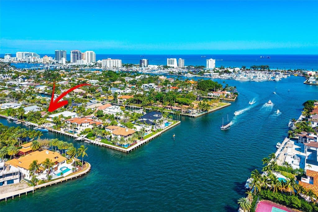 3-bedroom Single-Family Home — 801 Solar Isle Drive