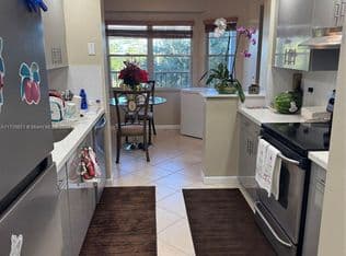 2-bedroom Condo — 12650 SW 6th St APT 411K, Hollywood, 33027