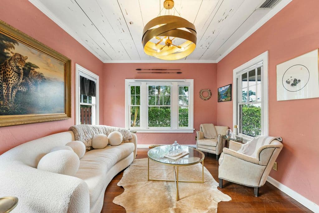 3-bedroom Single-Family Home — 416 WESTWOOD Road