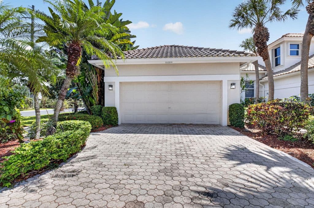 3-bedroom Single-Family Home — 6694 NW 26th Way