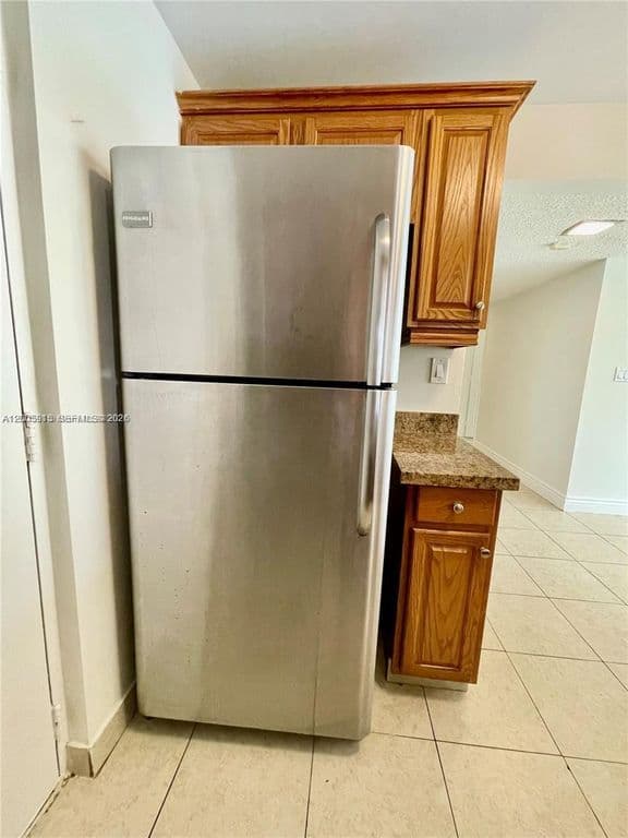 2+1 Condo — 2320 S Cypress Bend Dr APT 204