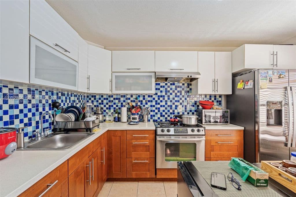 2-bedroom Condo — 12927 SW 88th Ln #A205