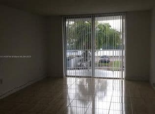 2+1 Condo — 498 NW 165th Street Rd APT D205, Miami, 33169