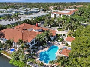 2+1 Condo — 2113 Tuscany Way, Boynton Beach, 33435