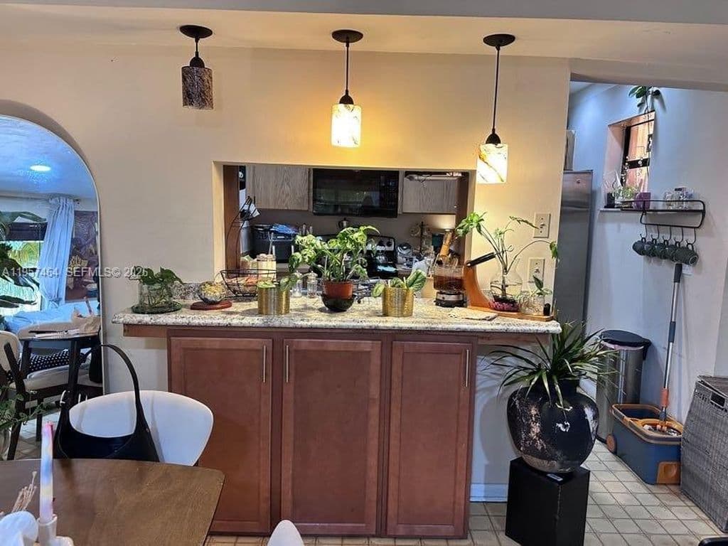2-bedroom Condo — 2480 W 67th Pl APT 23-12