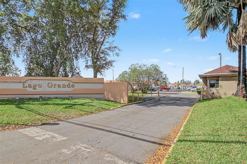 2-bedroom Condo — 6525 W 26th Dr APT 204-37