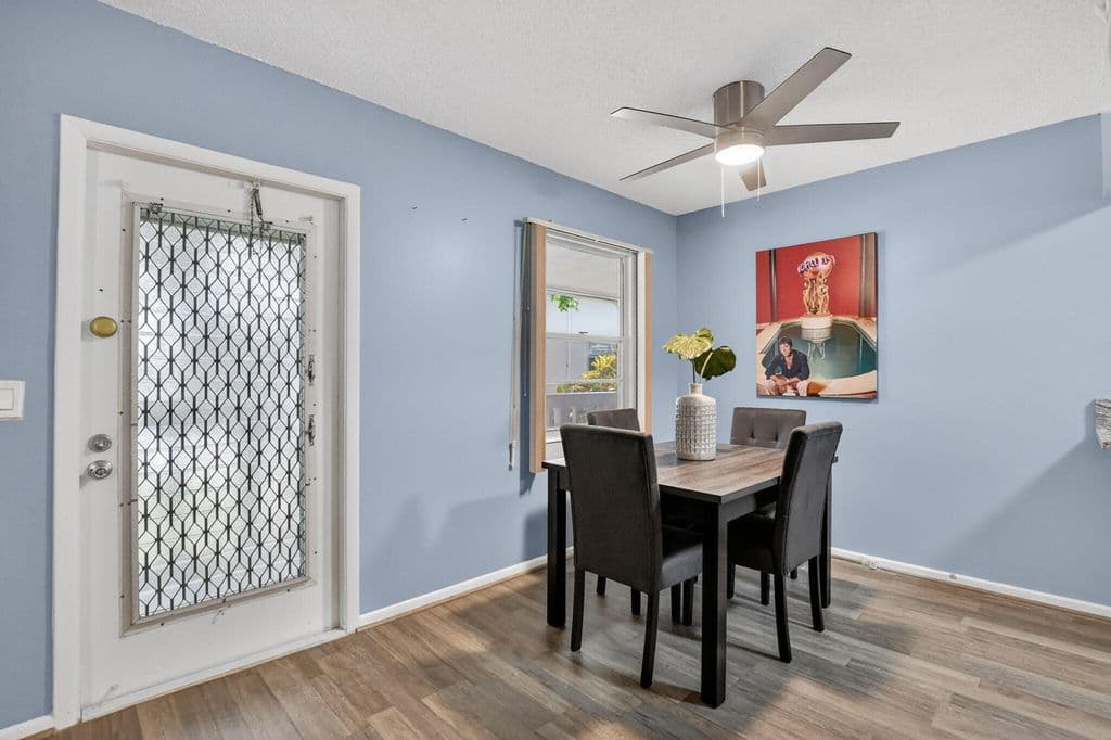 2-bedroom Condo — 262 Ventnor R
