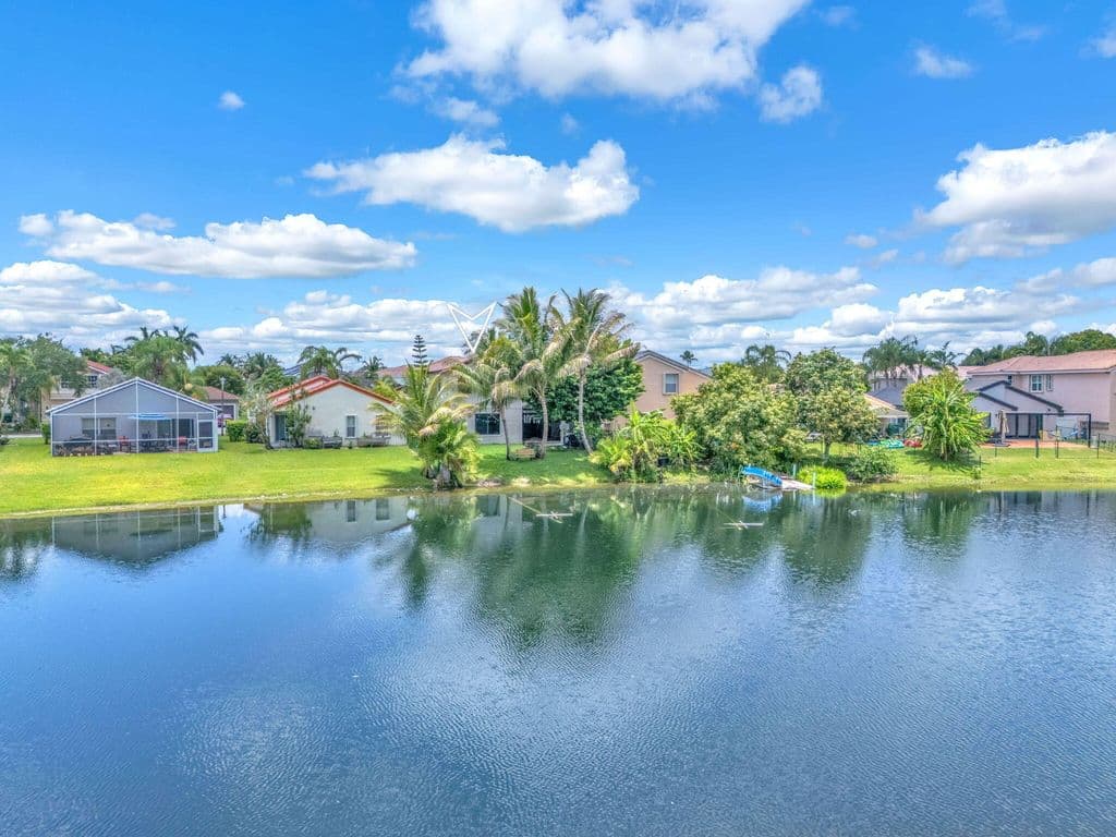 4-bedroom Single-Family Home — 2003 SW 173rd Avenue