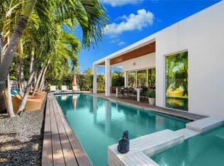 4+1 Müstakil ev — 265 Fairway Dr, Miami Beach, 33141