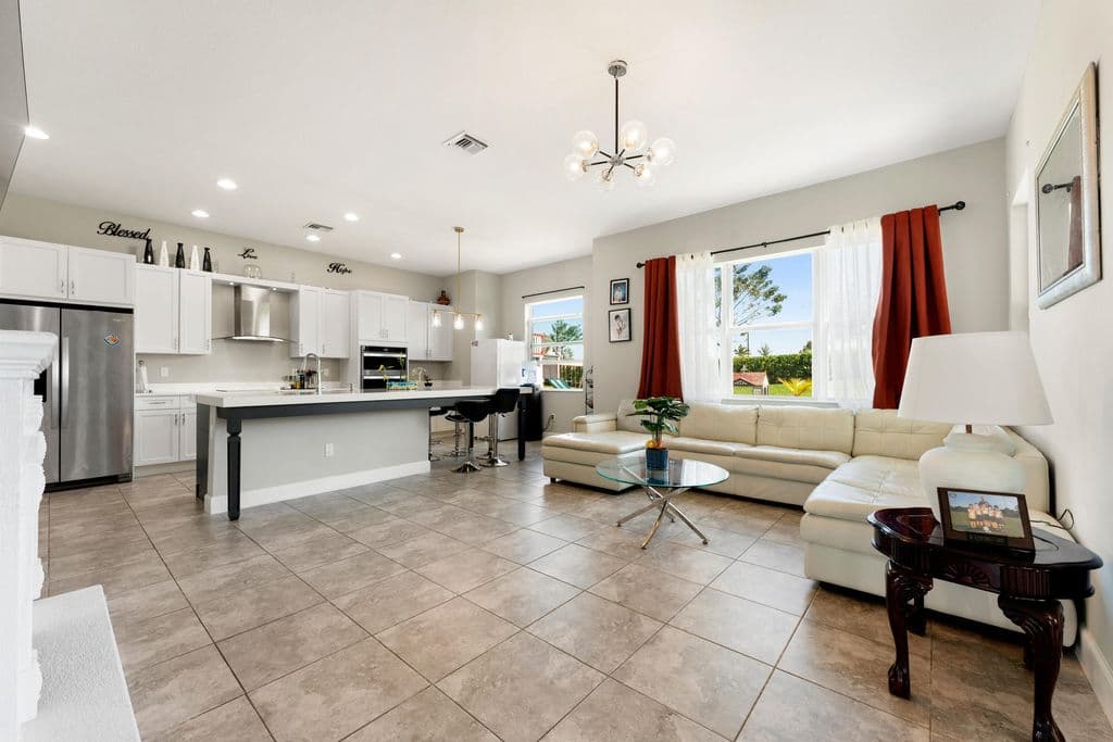 4+1 Müstakil ev — 5446 MACOON Way