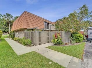 3-bedroom Townhouse — 11100 SW 15th Mnr, Fort Lauderdale, 33324