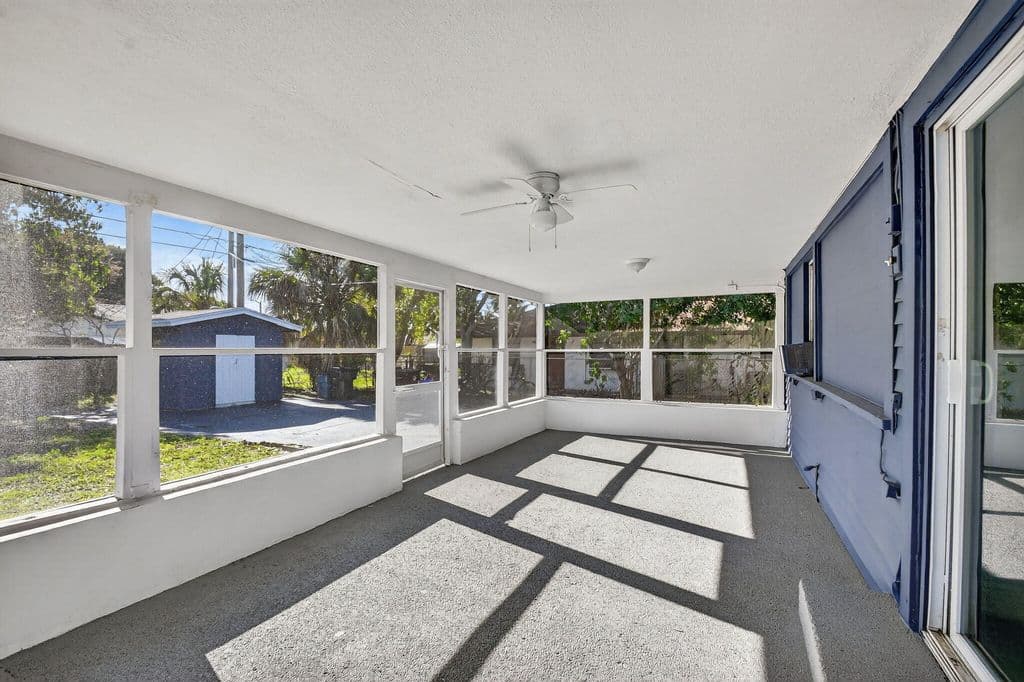 3-bedroom Single-Family Home — 1006 S M Street