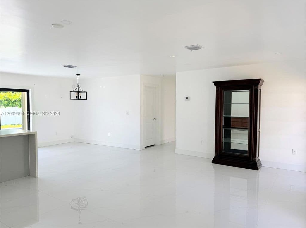 3+1 Müstakil ev — 18133 SW 93rd Ave