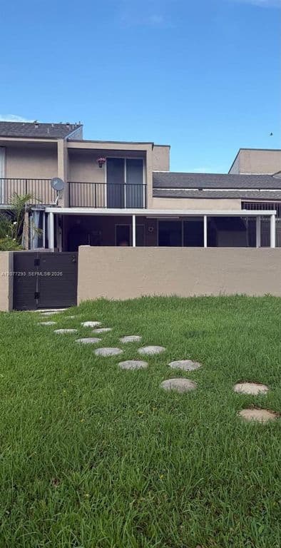 3+1 Mülk — 9171 Fontainebleau Blvd APT 5