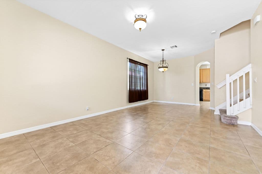 5+1 Müstakil ev — 6819 Osage Circle