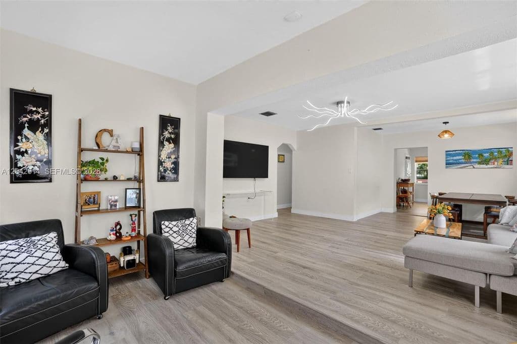 3+1 Müstakil ev — 2446 McKinley St