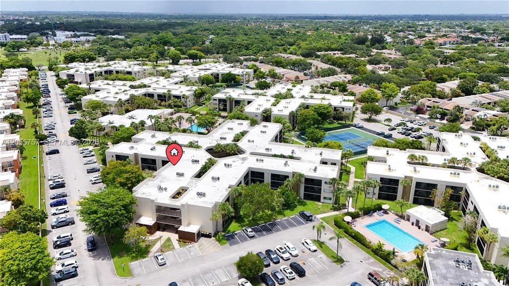 2-bedroom Condo — 8045 SW 107th Ave APT 203
