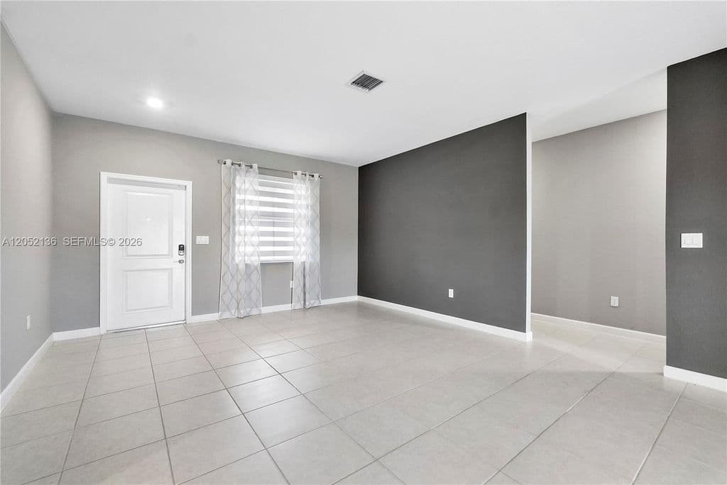 5-bedroom Single-Family Home — 29101 SW 167th Ct